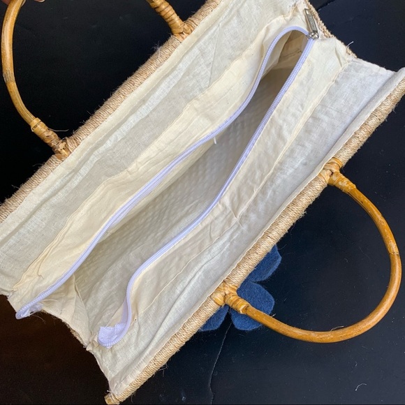 w i c k e r :: Vintage Large Boho Floral Rattan Straw Wool Flower Tote - Picture 6 of 13